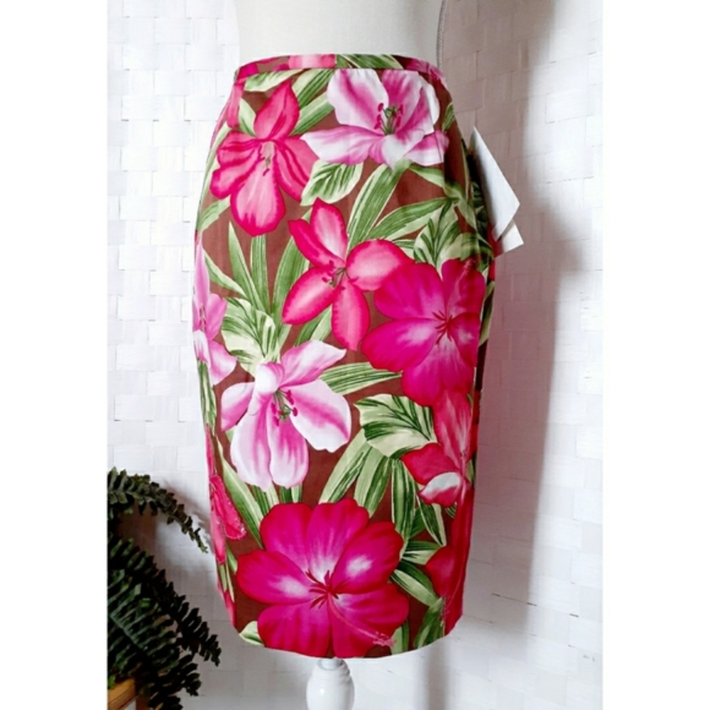Bamboo Traders Floral Bead Detail Pencil Skirt